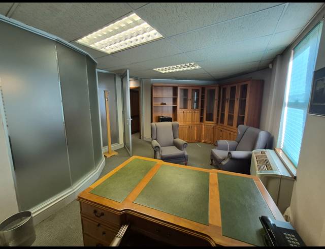 851M² OFFICE TO LET IN RIVONIA